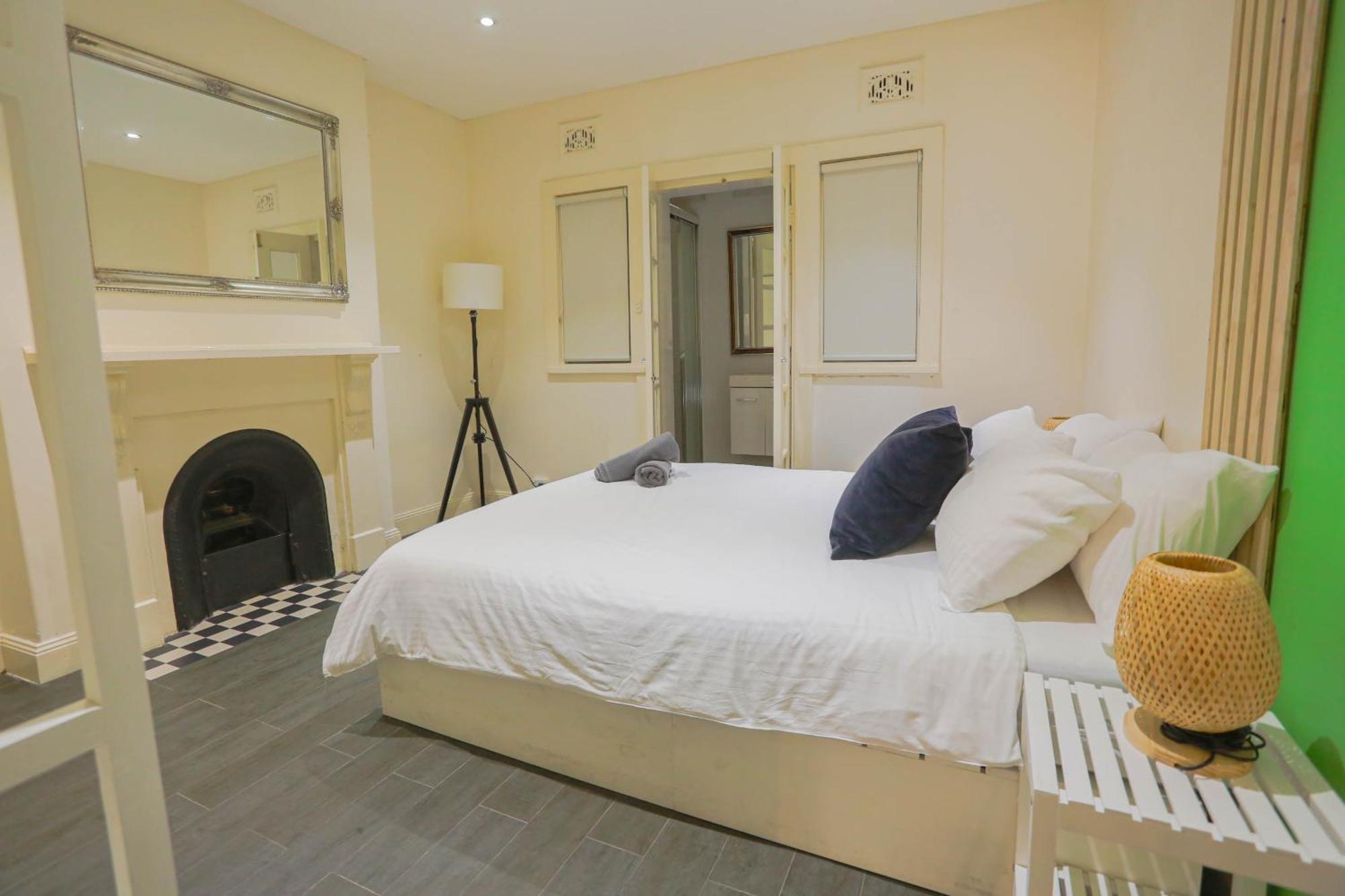 Ideal 3 Bedroom House City Centre Glebe 2 E-Bikes Included シドニー エクステリア 写真